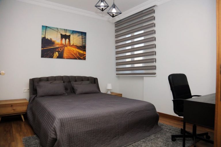 sarbet bedroom